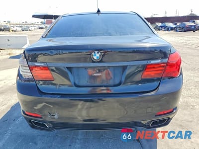 Zdjęcie 6 z 12 samochodu: 2013 BMW 740 I VIN:WBAYA6C54DC995183 - miniatura