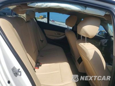 Zdjęcie 10 z 12 samochodu: 2018 BMW 320 I VIN:WBA8E1G51JNU89604 - miniatura