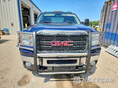 Piąte zdjęcie samochodu w środku: 2011 GMC SIERRA K2500 SLE VIN:1GT120C86BF199488 - miniatura
