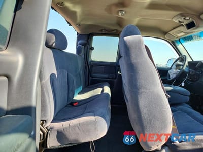 Zdjęcie 10 z 12 samochodu: 2001 CHEVROLET SILVERADO C1500 VIN:2GCEC19T211120338 - miniatura
