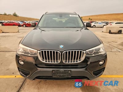 Piąte zdjęcie samochodu w środku: 2015 BMW X3 XDRIVE28I VIN:5UXWX9C5XF0D58203 - miniatura