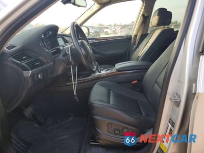 Zdjęcie 7 z 13 samochodu: 2013 BMW X5 XDRIVE35I VIN:5UXZV4C57D0E12642 - miniatura