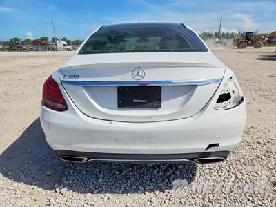 Zdjęcie 6 z 13 samochodu: 2015 MERCEDES-BENZ C 300 VIN:55SWF4JB6FU096290 - miniatura