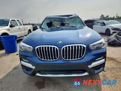 Piąte zdjęcie samochodu w środku: 2019 BMW X3 XDRIVE30I VIN:5UXTR9C52KLP95065 - miniatura