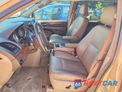 Zdjęcie 7 z 13 samochodu: 2011 CHRYSLER TOWN & COUNTRY TOURING L VIN:2A4RR8DG9BR799170 - miniatura