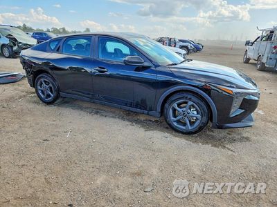 Czwarte zdjęcie samochodu z boku: 2026 KIA K4 LXS VIN:3KPFT4DE8TE324033 - miniatura
