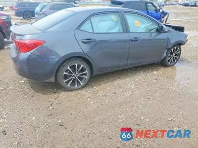 Trzecie zdjęcie samochodu z tyłu: 2019 TOYOTA COROLLA SE VIN:2T1BURHE2KC243707 - miniatura