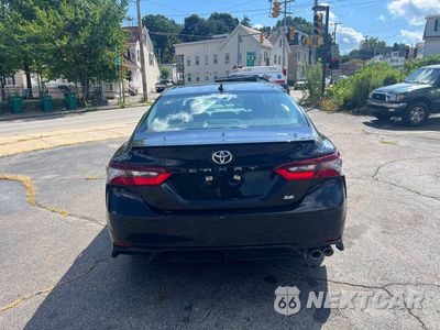Piąte zdjęcie samochodu w środku: 2021 TOYOTA CAMRY SE VIN:4T1G11AKXMU589392 - miniatura