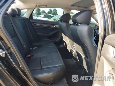 Zdjęcie 10 z 12 samochodu: 2018 HONDA ACCORD TOURING VIN:1HGCV2F94JA024590 - miniatura