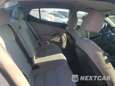 Zdjęcie 10 z 12 samochodu: 2015 KIA OPTIMA LX VIN:KNAGM4A70F5641003 - miniatura