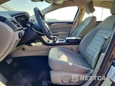 Zdjęcie 7 z 12 samochodu: 2018 FORD FUSION SE VIN:3FA6P0HD5JR198031 - miniatura