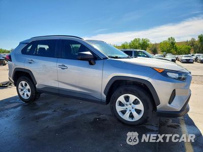 Czwarte zdjęcie samochodu z boku: 2021 TOYOTA RAV4 LE VIN:2T3F1RFV7MW165821 - miniatura