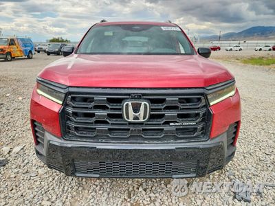 Piąte zdjęcie samochodu w środku: 2026 HONDA PILOT BLACK EDITION VIN:5FNYG1H90TB023145 - miniatura