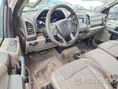 Zdjęcie 8 z 12 samochodu: 2019 FORD F350 SUPER DUTY VIN:1FDRF3G64KEG55071 - miniatura