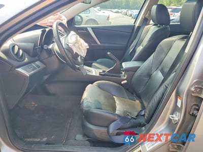 Zdjęcie 7 z 13 samochodu: 2011 MAZDA 3 S VIN:JM1BL1W65B1365174 - miniatura