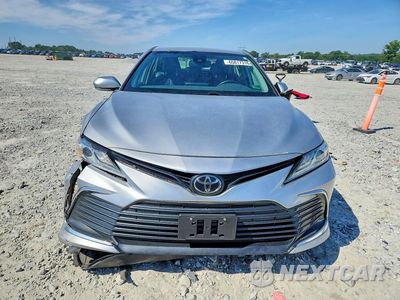 Piąte zdjęcie samochodu w środku: 2021 TOYOTA CAMRY XLE VIN:4T1F11AK4MU421257 - miniatura