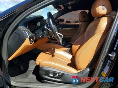 Zdjęcie 7 z 12 samochodu: 2019 BMW 530 XI VIN:WBAJA7C50KWW35816 - miniatura