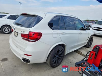 Trzecie zdjęcie samochodu z tyłu: 2018 BMW X5 XDRIVE50I VIN:5UXKR6C54J0U14715 - miniatura