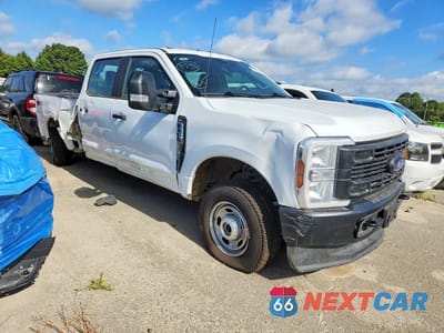 Czwarte zdjęcie samochodu z boku: 2026 FORD F250 SUPER DUTY VIN:1FT7W2BA9TED50104 - miniatura