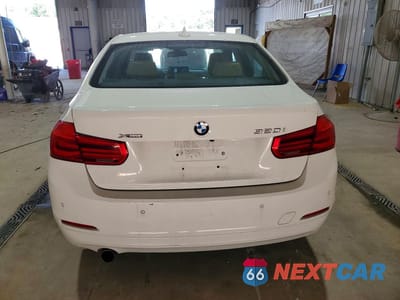 Zdjęcie 6 z 12 samochodu: 2017 BMW 320 XI VIN:WBA8E5G35HNU45556 - miniatura