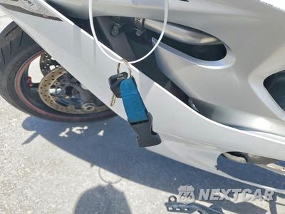 Zdjęcie 8 z 9 samochodu: 2018 YAMAHA YZFR6 VIN:JYARJ28E8JA002702 - miniatura