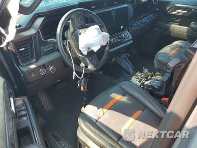 Zdjęcie 8 z 13 samochodu: 2025 GMC SIERRA K1500 AT4 VIN:3GTUUEE85SG242492 - miniatura