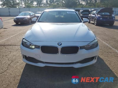 Piąte zdjęcie samochodu w środku: 2014 BMW 320 I XDRIVE VIN:WBA3C3C57EF984794 - miniatura
