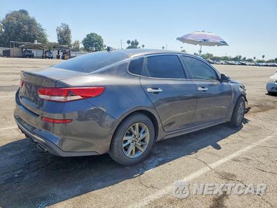 Trzecie zdjęcie samochodu z tyłu: 2019 KIA OPTIMA LX VIN:5XXGT4L30KG297288 - miniatura