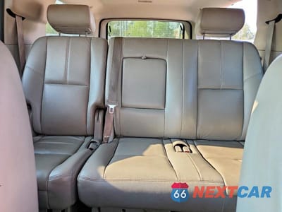 Zdjęcie 10 z 13 samochodu: 2009 CHEVROLET SUBURBAN K1500 LT VIN:1GNFK26359J121770 - miniatura