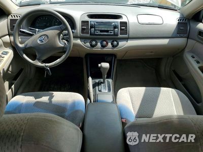Zdjęcie 8 z 12 samochodu: 2003 TOYOTA CAMRY LE VIN:4T1BE32K63U163805 - miniatura