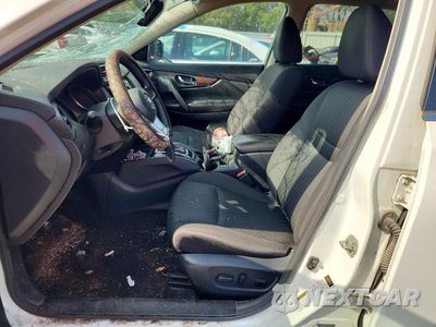 Zdjęcie 7 z 13 samochodu: 2019 NISSAN ROGUE SV VIN:5N1AT2MV6KC831674 - miniatura