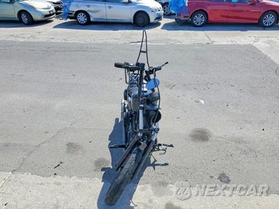 Piąte zdjęcie samochodu w środku: 2017 HARLEY-DAVIDSON XL883 IRON 883 VIN:1HD4LE217HC408760 - miniatura