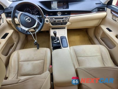 Zdjęcie 8 z 12 samochodu: 2014 LEXUS ES 350 VIN:JTHBK1GG9E2126458 - miniatura