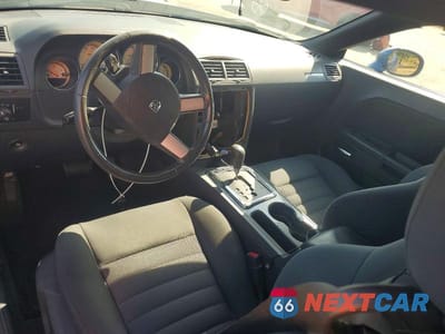 Zdjęcie 8 z 12 samochodu: 2010 DODGE CHALLENGER SE VIN:2B3CJ4DV8AH260913 - miniatura