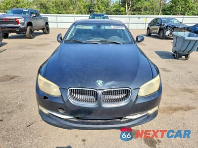 Piąte zdjęcie samochodu w środku: 2011 BMW 335 I VIN:WBAKG7C53BE264031 - miniatura