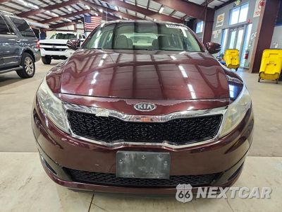 Piąte zdjęcie samochodu w środku: 2012 KIA OPTIMA LX VIN:5XXGM4A75CG025551 - miniatura