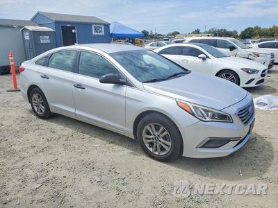 Czwarte zdjęcie samochodu z boku: 2016 HYUNDAI SONATA SE VIN:5NPE24AF2GH270371 - miniatura