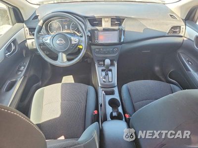 Zdjęcie 8 z 12 samochodu: 2019 NISSAN SENTRA S VIN:3N1AB7AP3KY223020 - miniatura