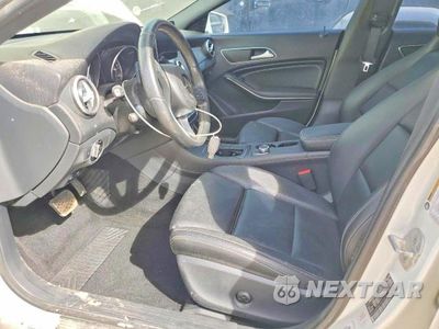 Zdjęcie 7 z 12 samochodu: 2017 MERCEDES-BENZ CLA 250 VIN:WDDSJ4EB8HN398490 - miniatura