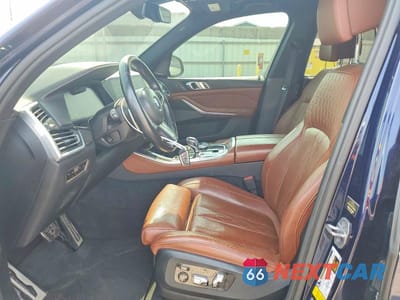 Zdjęcie 7 z 13 samochodu: 2021 BMW X5 M50I VIN:5UXJU4C09M9G19825 - miniatura