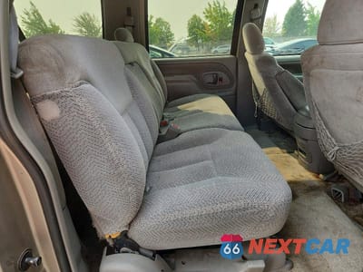 Zdjęcie 11 z 13 samochodu: 1998 GMC SUBURBAN K1500 VIN:1GKFK16R1WJ705431 - miniatura