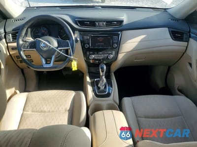 Zdjęcie 8 z 13 samochodu: 2018 NISSAN ROGUE SV VIN:JN8AT2MT2JW457150 - miniatura