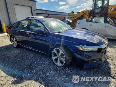 Czwarte zdjęcie samochodu z boku: 2018 HONDA ACCORD TOURING VIN:1HGCV2F96JA022355 - miniatura