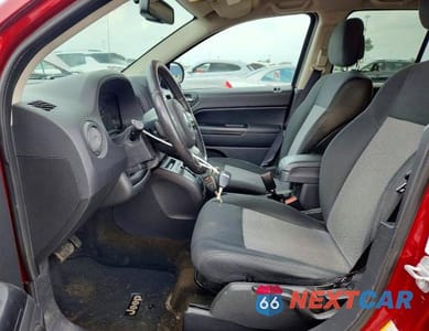 Zdjęcie 7 z 13 samochodu: 2013 JEEP COMPASS LATITUDE VIN:1C4NJDEB8DD240402 - miniatura