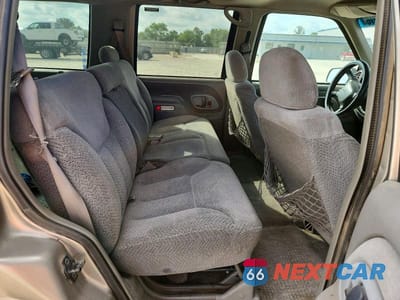 Zdjęcie 11 z 13 samochodu: 1999 CHEVROLET TAHOE C1500 VIN:1GNEC13R4XJ435872 - miniatura