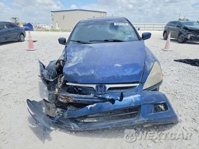 Piąte zdjęcie samochodu w środku: 2006 HONDA ACCORD EX VIN:1HGCM66596A018654 - miniatura