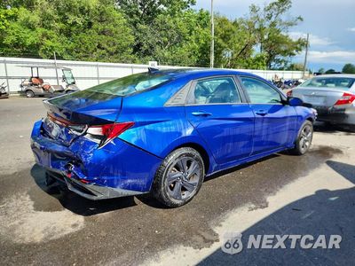 Trzecie zdjęcie samochodu z tyłu: 2023 HYUNDAI ELANTRA SEL VIN:5NPLM4AG1PH104191 - miniatura