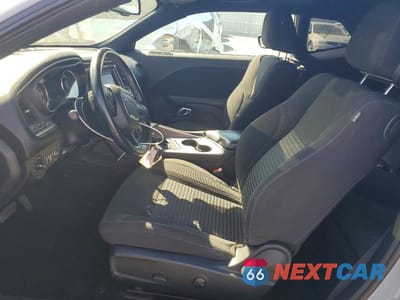 Zdjęcie 7 z 12 samochodu: 2022 DODGE CHALLENGER SXT VIN:2C3CDZAG9NH144154 - miniatura
