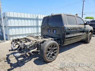 Trzecie zdjęcie samochodu z tyłu: 2021 RAM 1500 LARAMIE VIN:1C6SRFJT5MN531074 - miniatura