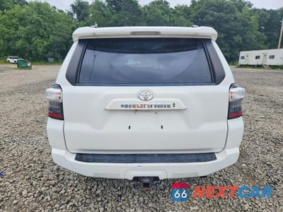 Zdjęcie 6 z 12 samochodu: 2022 TOYOTA 4RUNNER SR5 VIN:JTEMU5JR7N5990005 - miniatura